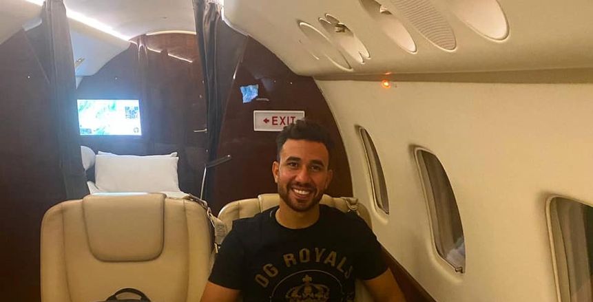تريزيجيه من داخل طائرة أستون فيلا الخاصة: وما توفيقي إلا بالله