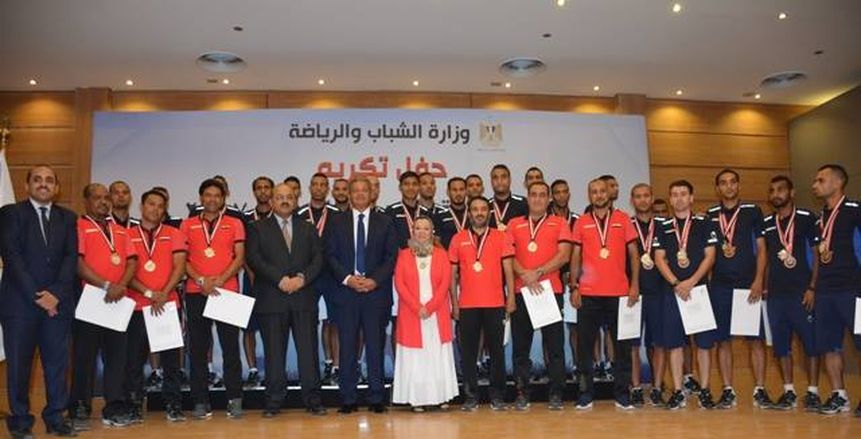 وزير الرياضة يكرم منتخب "الصم والبكم" والكونغ فو والخماسى الحديث