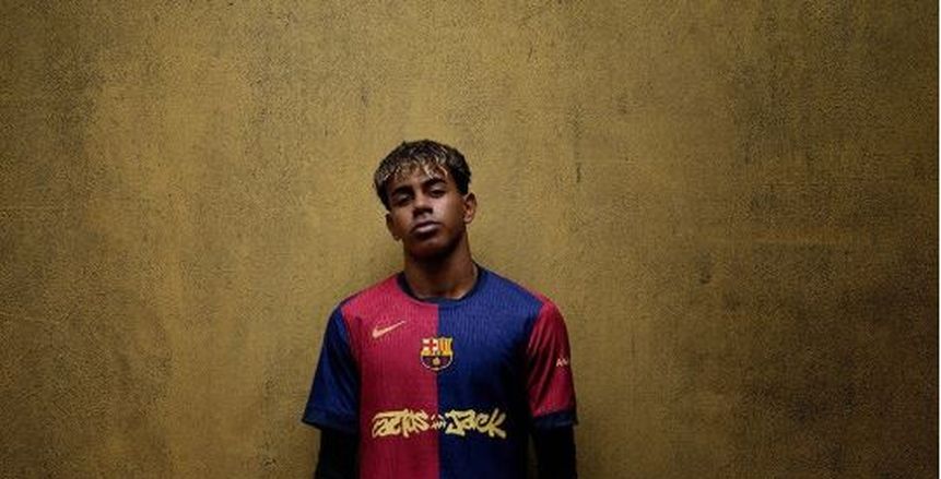 قميص خاص لبرشلونة ضد ريال مدريد في الكلاسيكو (صور)
