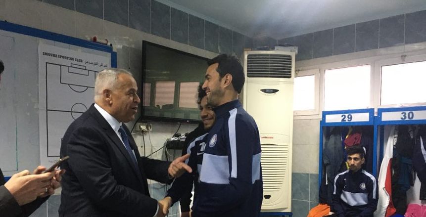 فرج عامر: بنصرف على سموحة من صفقة أبوجبل.. ودخل النادي توقف تماما