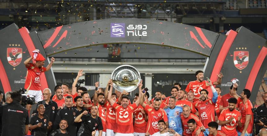 «شوبير» يكشف نسبة الخصم من جوائز الأهلي المالية بسب كأس العالم