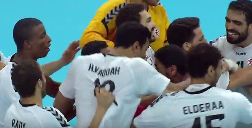 عاجل.. شباب يد مصر يتفوق على النرويج ويتأهل لنصف نهائي المونديال