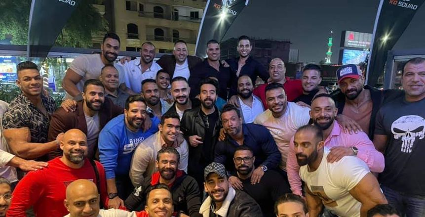 احتفالية كبرى بتأهل أحمد شكري وإمبابي لمستر أولمبيا.. «صور»