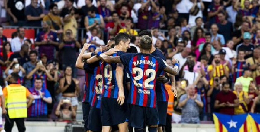 تشكيل برشلونة أمام قادش: بيليرين أساسيا.. وليفاندوفيسكي وديمبيلي للدكة