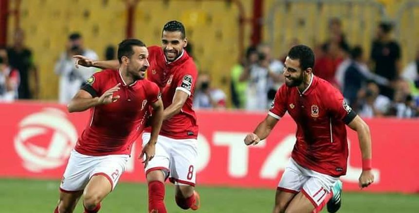 "معلول" يشيد بمعسكر إسبانيا.. ويرحب بالمنافسين على مركزه في الأهلي