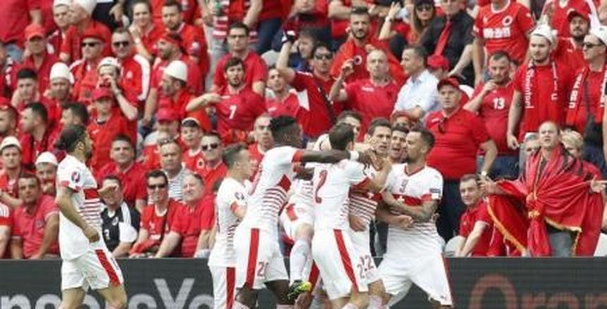 سويسرا تتحدى بولندا فى لقاء "المجد" و"التاريخ"