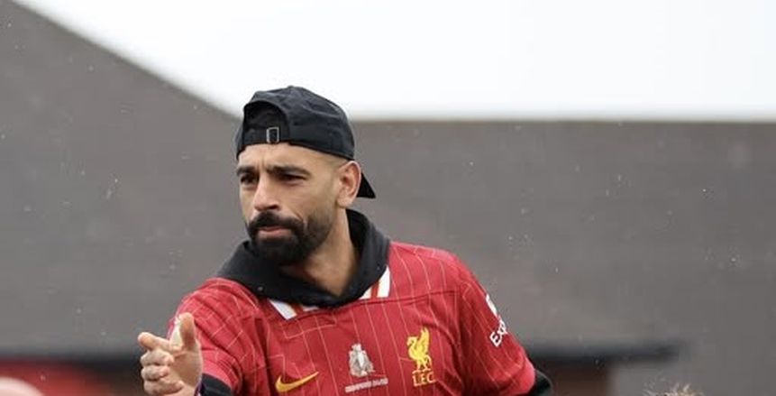 محمد صلاح يوجه 3 أسئلة للاتحاد الأوروبي بشأن استشهاد «بيليه فلسطين»