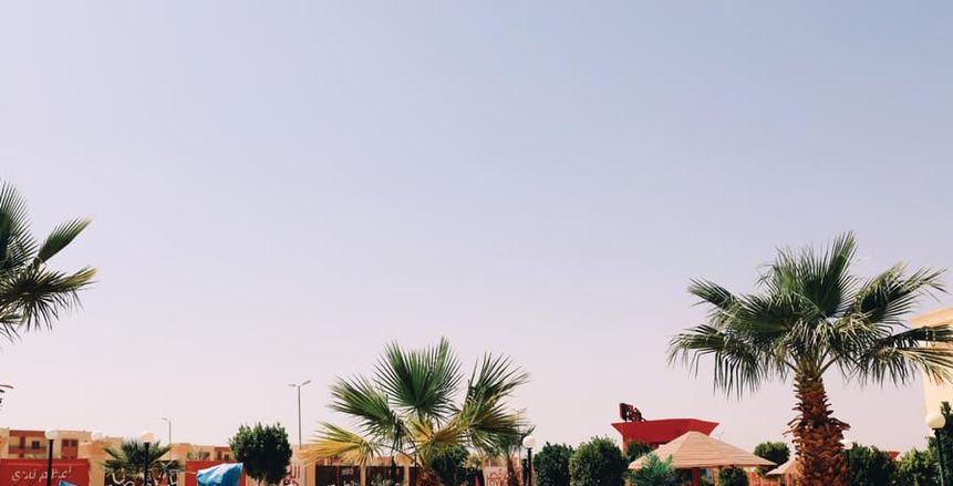 التجهيزات النهائية لافتتاح فرع الأهلي الجديد في الأقصر (صور)