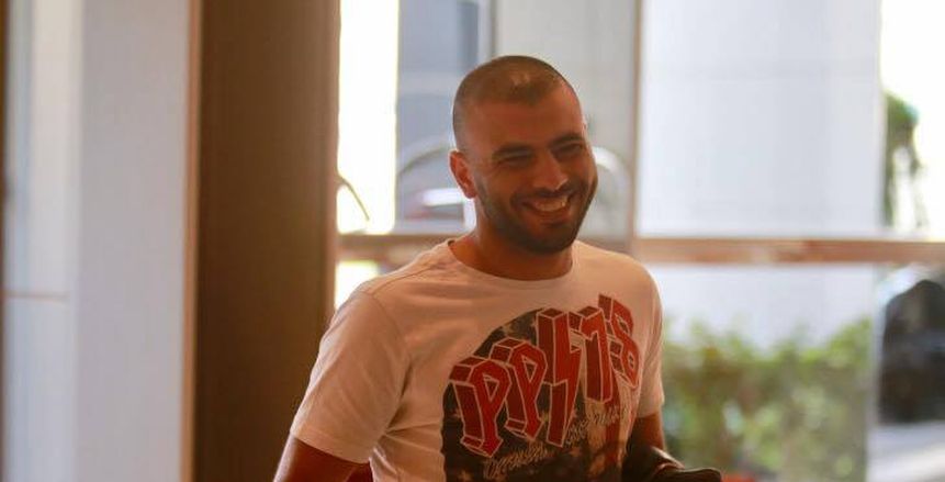 صور.. عماد متعب يطمئن جماهيره بعد تعرضه لوعكة صحية