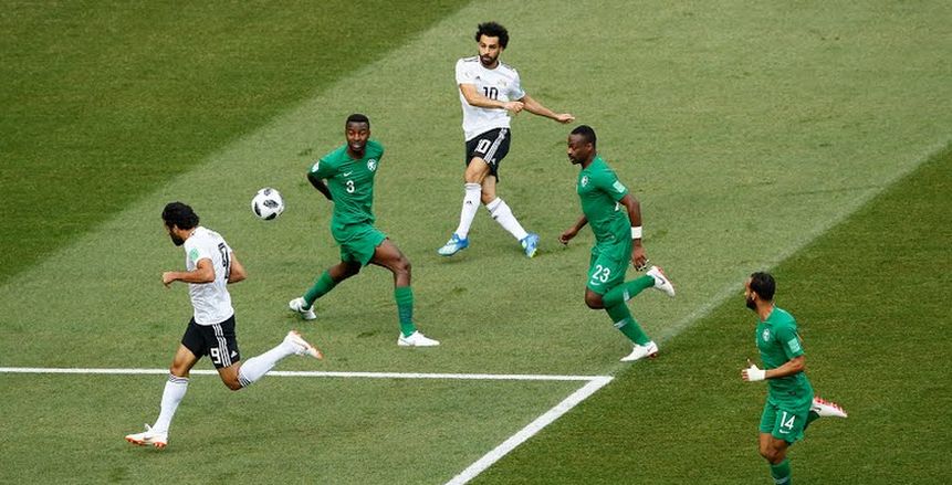 30 دقيقة| مصر تواصل التقدم على السعودية.. و«صلاح» يهدر هدف ثان مؤكد
