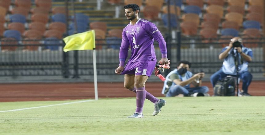عبدالحفيظ يجتمع مع محمد الشناوي لمعرفة كواليس مشادته مع حكم لقاء البنك