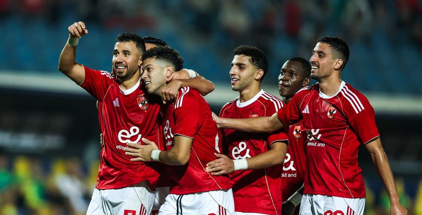 حدث فجرا في الأهلي.. رد نهائي بشأن رحيل إمام عاشور وجراديشار إلى الدوري البولندي