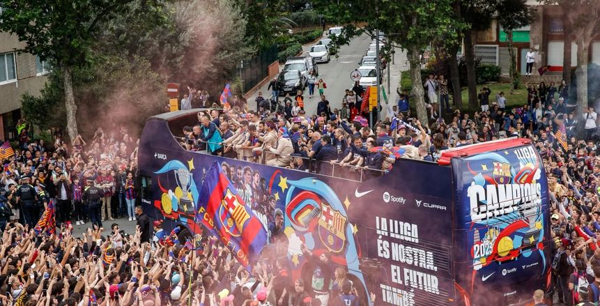 الاحتفال في الكلاسيكو.. فرصة ذهبية لبرشلونة لحسم الدوري أمام ريال مدريد