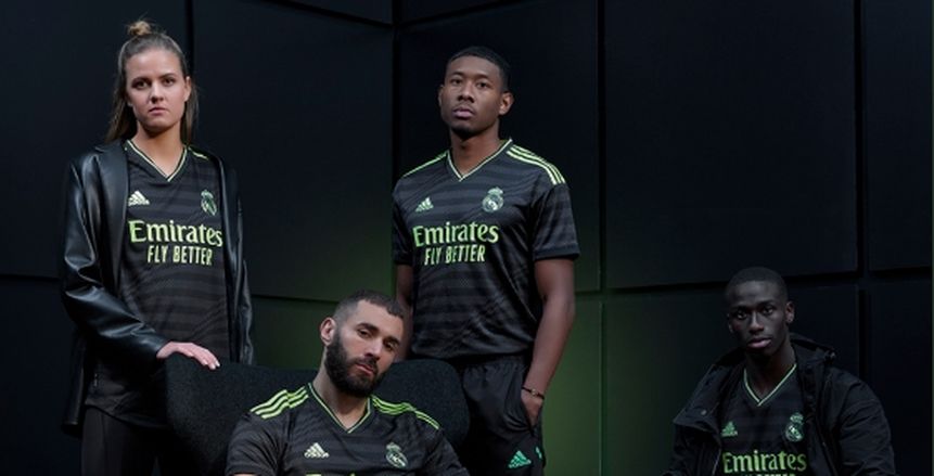 قميص ريال مدريد الثالث.. أول ظهور لكريم بنزيما رفقة الملكي بعد الإصابة