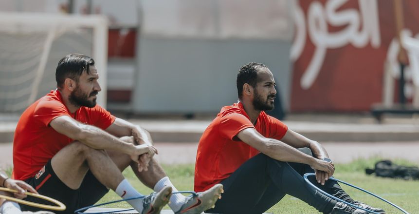 الإصابة تقصي 4 لاعبين من قائمة الأهلي أمام طلائع الجيش