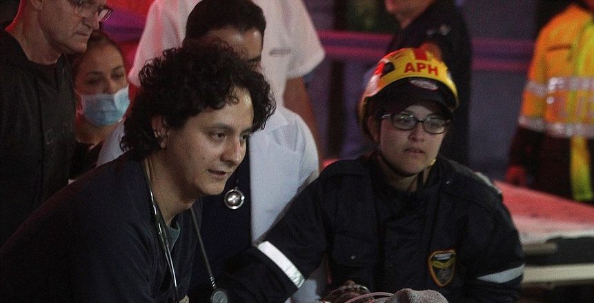 بالفيديو | لحظة إنقاذ الناجي السادس من طائرة تشابيكوينزي
