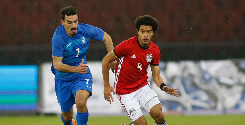 «كهربا» يهنئ «جابر» بمولودته الجديدة