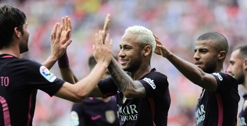 بالفيديو| برشلونة يعود بخماسية من خيخون بدون ميسي