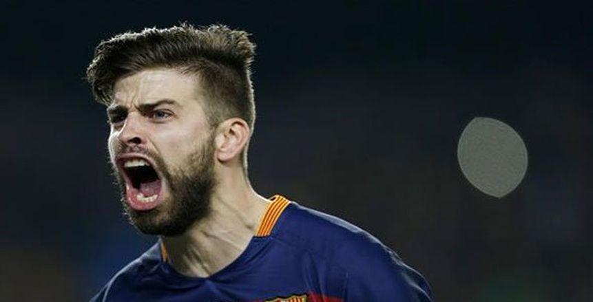 بيكيه: لا أعرف من مدرب برشلونة القادم ولن أرحل عن الفريق