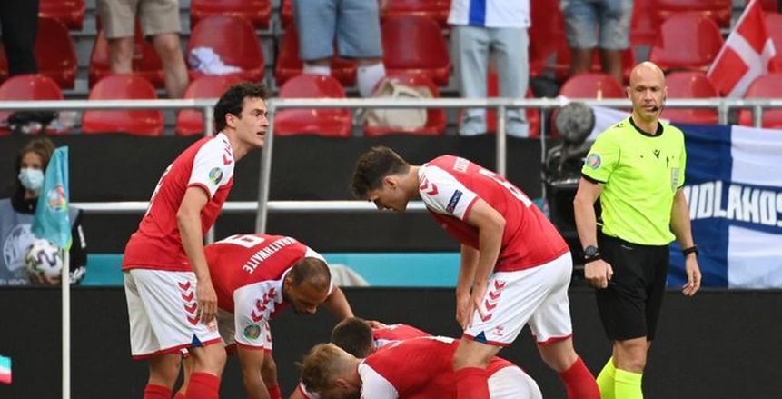 سيمون كيير والجهاز الطبي للدنمارك يحسمون جائزة رئيس يويفا بعد إنقاذ حياة إريكسن