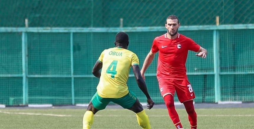 طرد لاعب بول جينجا الأوغندي بعد تدخل عنيف على «بوبو» بالكونفدرالية