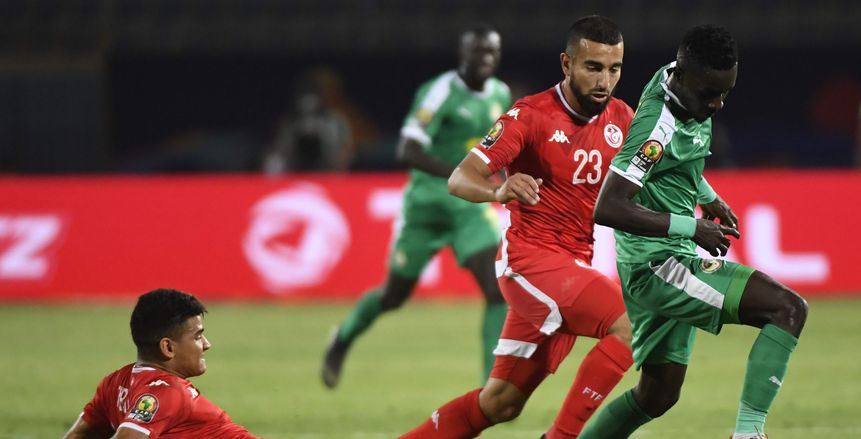 تقارير: حكم مغربي سبب خروج تونس من نصف نهائي كأس أمم أفريقيا أمام السنغال
