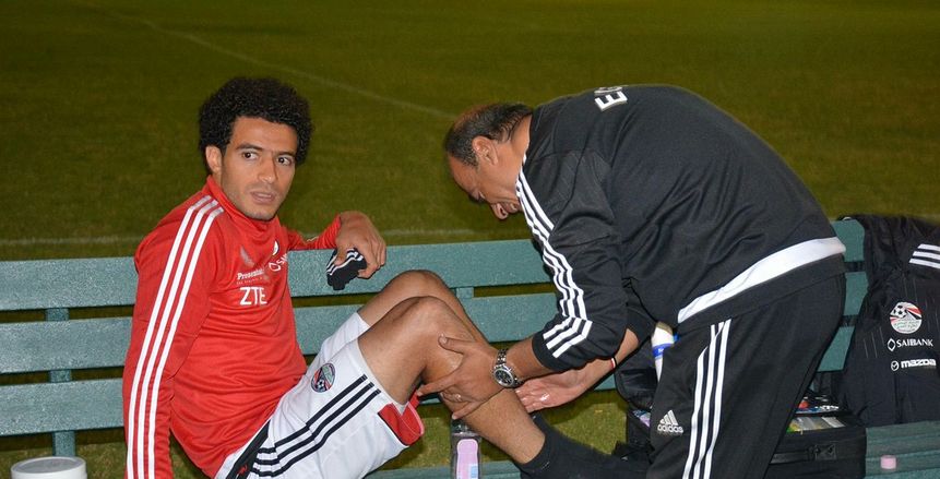 بالصور| عمر جابر يغادر مران المنتخب بعد الإصابة