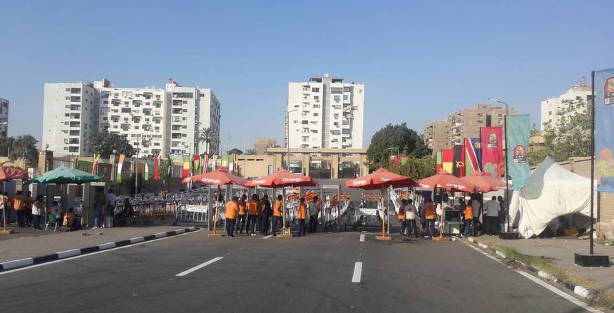 بالصور.. هدوء في محيط ستاد القاهرة قبل مواجهة نيجيريا وجنوب أفريقيا