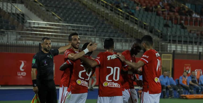 أهلي بنغازي الليبي يتعاقد مع لويس ميكيسونـي لاعب الأهلي السابق