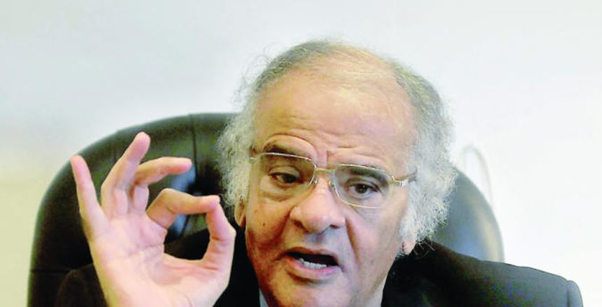 ممدوح عباس: إيرادات الزمالك تعرضت للنهب