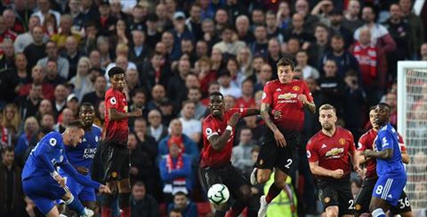 مانشستر يونايتد يتقدم على ليستر بهدف في الشوط الأول