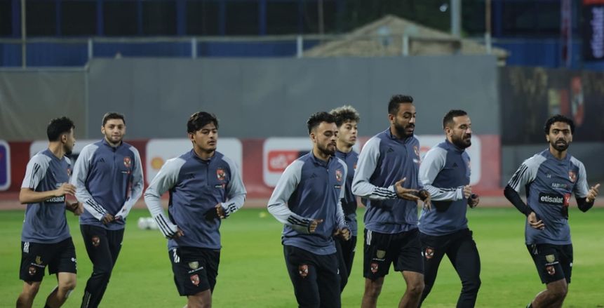 محمد عبد المنعم يشارك في تدريب الأهلي استعدادا لشباب بلوزداد الجزائري