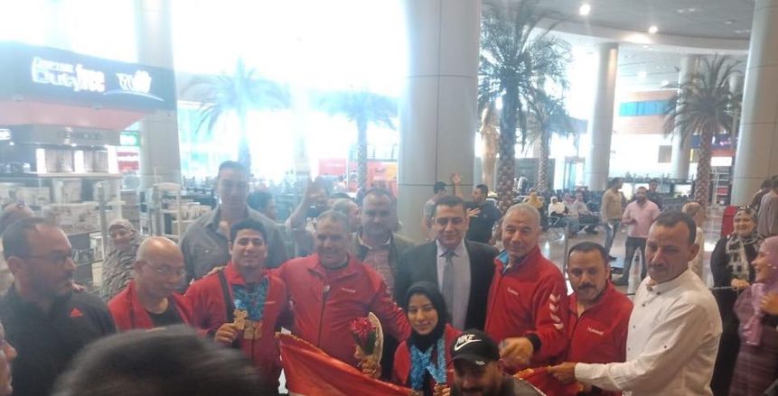استقبال حافل لبعثة منتخب مصر لرفع الأثقال العائدة من بطولة العالم للشباب