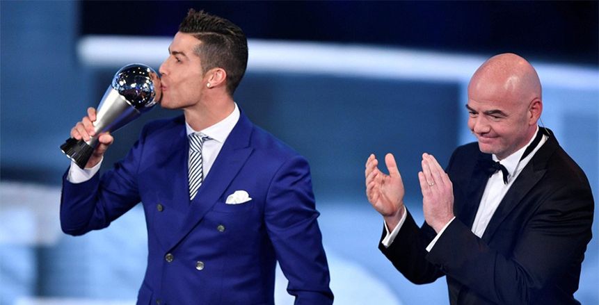 بالصور| في حضور أبوتريكة .. تعرف على جميع جوائز الأفضل من الفيفا لعام 2016