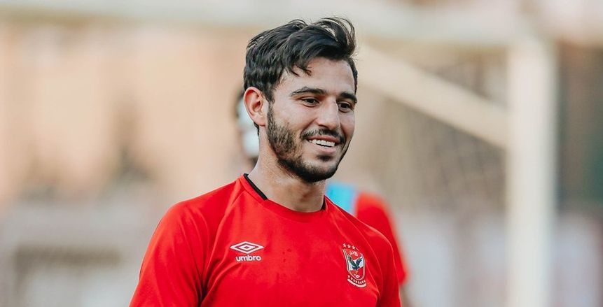 حمدي فتحي يبلغ طبيب الأهلي بالتطورات الجديدة في برنامجه التأهيلي