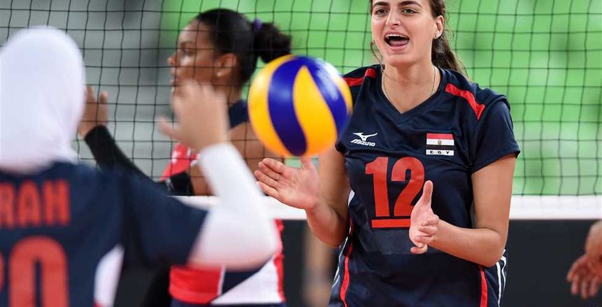 تفاصيل أزمة فريدة العسقلاني ومدرب منتخب الطائرة