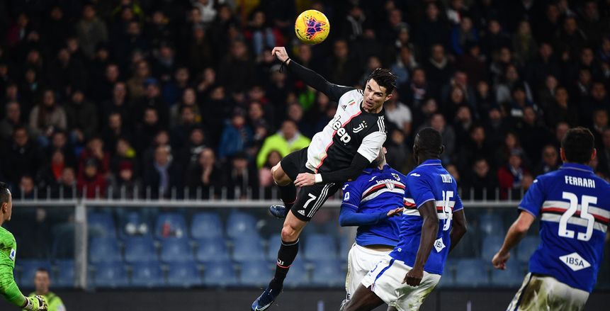 "لاجازيتا" تستعرض أبرز قفزات رونالدو.. واللاعب يعلق