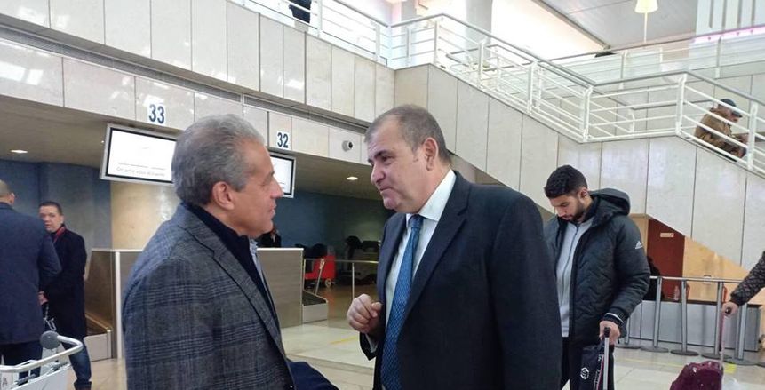 بالصور| السفير المصري بالجزائر يودِّع بعثة الأهلي قبل العودة للقاهرة