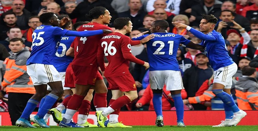 مدرب ليستر سيتي: روبرتسون سبب معركة لاعبينا مع نجوم ليفربول
