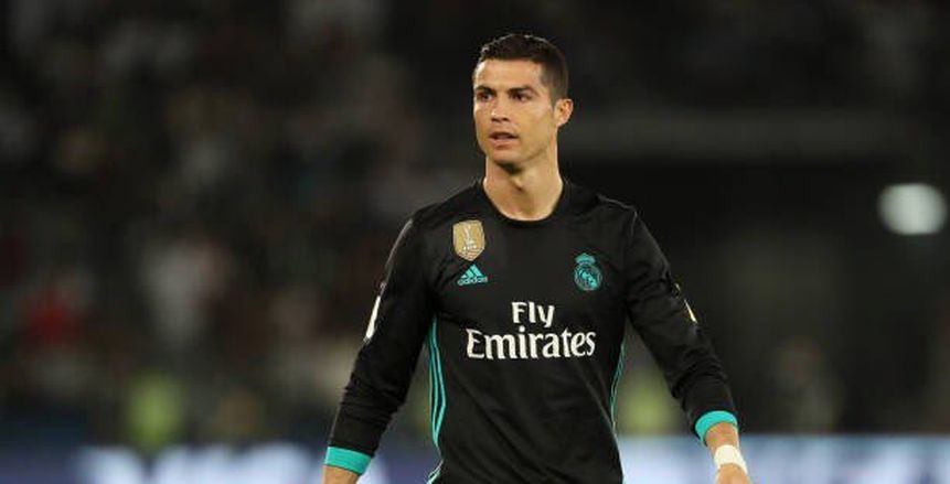 بالفيديو| صاروخية رونالدو تدرك التعادل لريال مدريد أمام الجزيرة الإماراتي