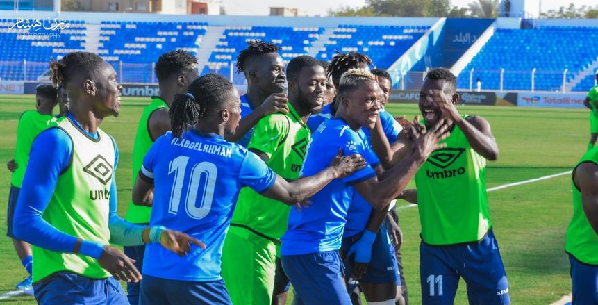 أزمة في الهلال بسبب مباراة الزمالك والمريخ.. ومفاجأة للاعبين لتخطي الأهلي