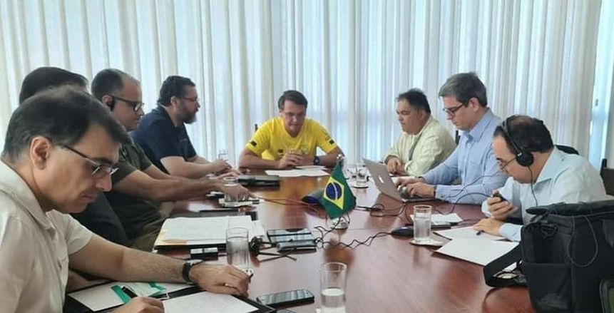 رئيس البرازيل يظهر بقميص فريق الوصل الإماراتي مجددا
