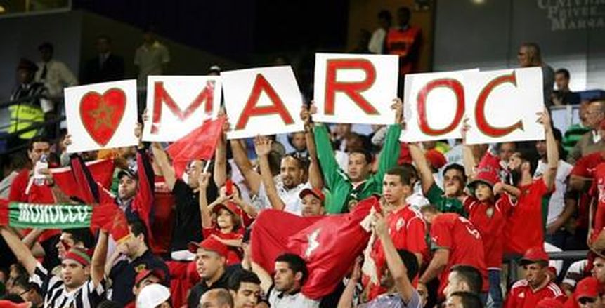 بالفيديو| عشرات من جمهور المغرب يدخلون ملعب أبيدجان استعدادا لمواجهة كوت ديفوار