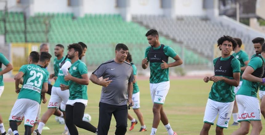 استعدادا للزمالك.. المصري يستأنف التدريبات و"العشري" يجتمع باللاعبين
