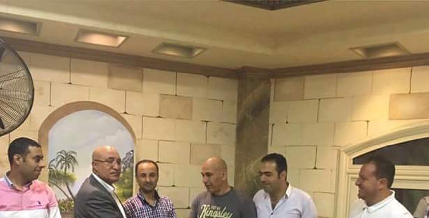حسام حسن أمام القضاء اليوم رغم التصالح.. وموجة غضب داخل "جرين إيجلز" بسبب حبس 21 من أعضائها