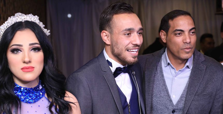 محمد عنتر يحتفل مع دينا الحلو باستقبال مولوده الأول (صور)