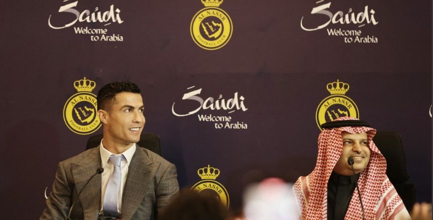 رئيس النصر: رونالدو طلب أن يعامل مثل بقية زملائه في المكافآت والأنظمة