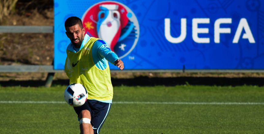 "توران" يعلن اعتزاله اللعب الدولي مع تركيا