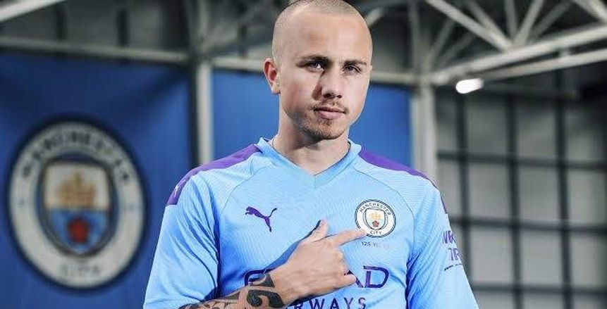 برشلونة مهتم بضم أنجيلينو ظهير مانشستر سيتي