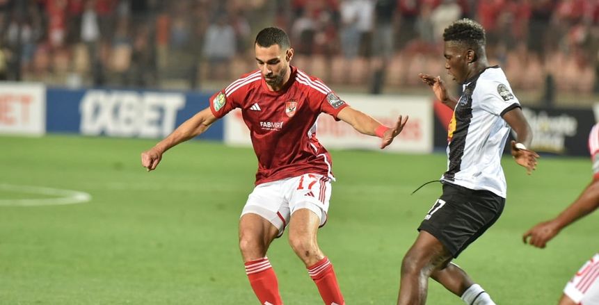 طبيب الأهلي يكشف تفاصيل إصابة عمرو السولية